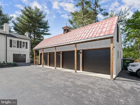 Exterior - 17712 Longdraft Rd, Gaithersburg, MD 20878 photo 3 of 22