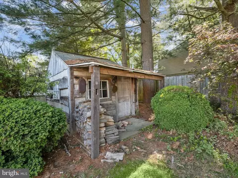 Exterior - 17712 Longdraft Rd, Gaithersburg, MD 20878 photo 17 of 22