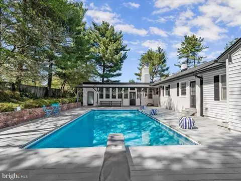 Exterior - 17712 Longdraft Rd, Gaithersburg, MD 20878 photo 13 of 22