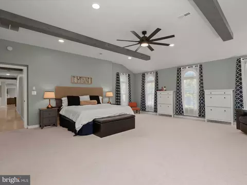Bedroom - 17712 Longdraft Rd, Gaithersburg, MD 20878 photo 1 of 11