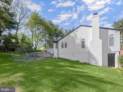 Exterior - 17712 Longdraft Rd, Gaithersburg, MD 20878 photo 21 of 22