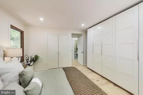 10112 Stoneybrook Dr, Silver Spring, MD 20910 photo 10