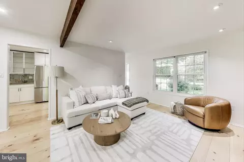 10112 Stoneybrook Dr, Silver Spring, MD 20910 photo 3