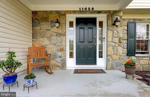 11628 Paramus Dr, North Potomac, MD 20878 photo 2