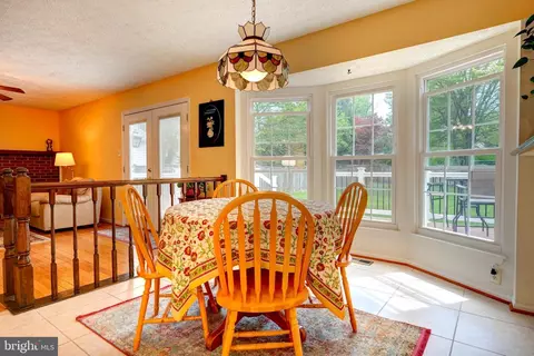 11628 Paramus Dr, North Potomac, MD 20878 photo 9