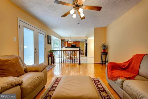 11628 Paramus Dr, North Potomac, MD 20878 photo 17