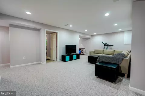 11628 Paramus Dr, North Potomac, MD 20878 photo 46