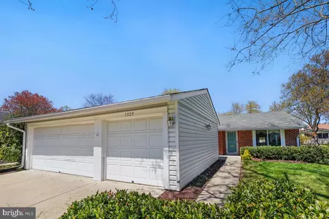 3529 Twin Branches Dr #40-C, Silver Spring, MD 20906