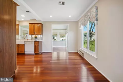3529 Twin Branches Dr #40-C, Silver Spring, MD 20906 photo 9