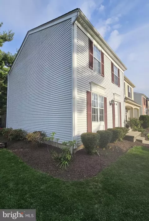 Exterior - 14915 Ladymeade Cir, Silver Spring, MD 20906 photo 2 of 2