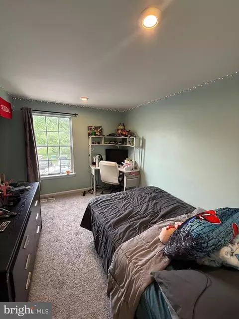 Bedroom - 14915 Ladymeade Cir, Silver Spring, MD 20906 photo 2 of 2