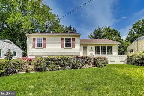 613 Edmonston Dr, Rockville, MD 20851