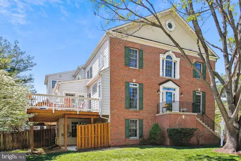8 Fire Princess Ct, Rockville, MD 20850