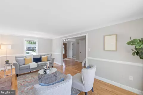 Living - 10009 Durango Dr, Damascus, MD 20872 photo 3 of 3