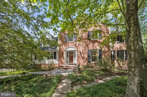 11836 Hunting Ridge Ct, Potomac, MD 20854