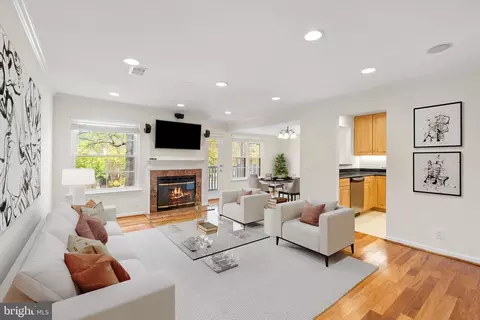 10817 Hampton Mill Ter #220, Rockville, MD 20852
