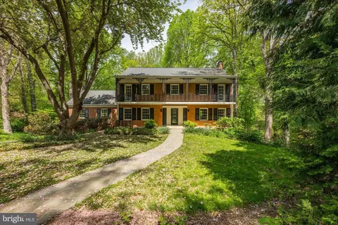 8625 Fenway Rd, Bethesda, MD 20817
