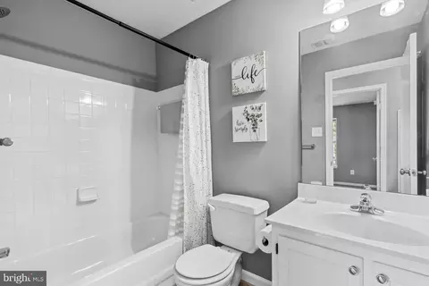 14201 Wolf Creek Pl #9-24, Silver Spring, MD 20906 photo 16