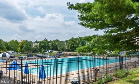 14201 Wolf Creek Pl #9-24, Silver Spring, MD 20906 photo 30
