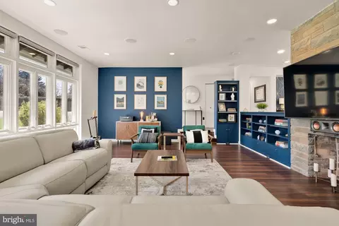 Living - 1736 Overlook Dr, Silver Spring, MD 20903 photo 3 of 3