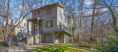 132 Hilltop Rd, Silver Spring, MD 20910