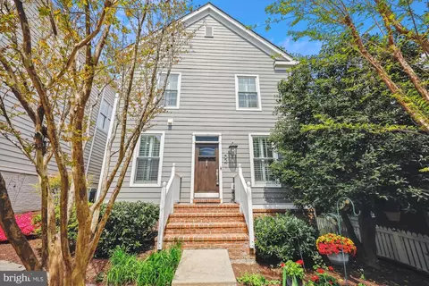 521 Kent Oaks Way, Gaithersburg, MD 20878