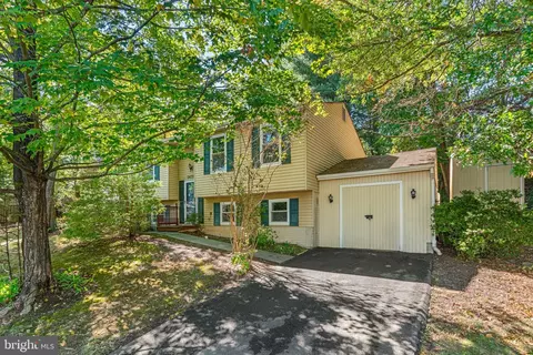 24728 Nickelby Dr, Damascus, MD 20872