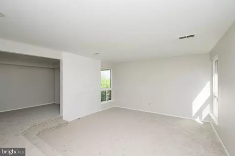2105 Walsh View Ter #15-302, Silver Spring, MD 20902 photo 3