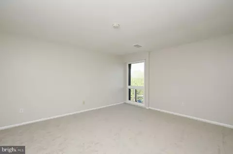 2105 Walsh View Ter #15-302, Silver Spring, MD 20902 photo 10