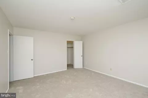 2105 Walsh View Ter #15-302, Silver Spring, MD 20902 photo 12