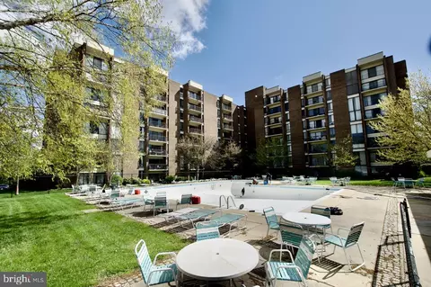 2105 Walsh View Ter #15-302, Silver Spring, MD 20902 photo 28