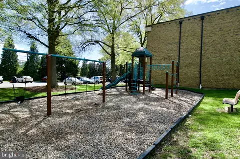 2105 Walsh View Ter #15-302, Silver Spring, MD 20902 photo 25