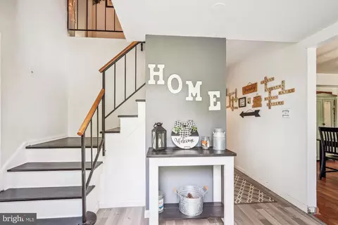 Entry Way - 3109 Birchtree Ln, Silver Spring, MD 20906 photo 1 of 8