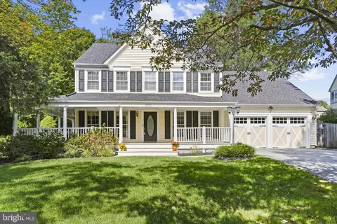 16924 Continental Ct, Olney, MD 20832