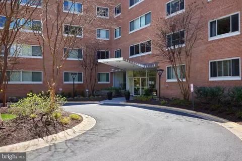 5100 Dorset Ave #112, Chevy Chase, MD 20815