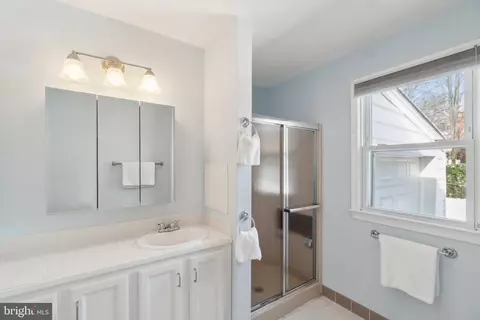 Bath - 201 Franklin Ave, Silver Spring, MD 20901 photo 1 of 4