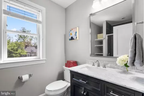 221 Williamsburg Dr, Silver Spring, MD 20901 photo 24