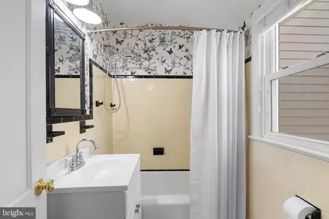 221 Williamsburg Dr, Silver Spring, MD 20901 photo 21