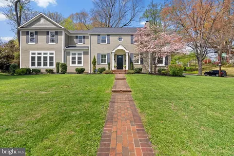 221 Williamsburg Dr, Silver Spring, MD 20901