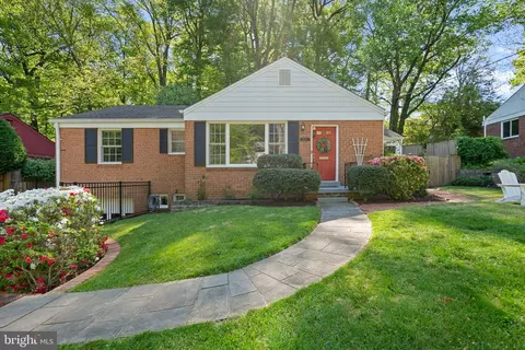 415 Hillmoor Dr, Silver Spring, MD 20901