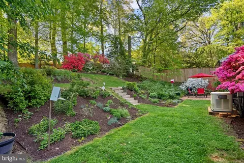 Exterior - 415 Hillmoor Dr, Silver Spring, MD 20901 photo 5 of 10