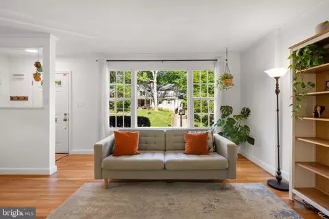 Living - 415 Hillmoor Dr, Silver Spring, MD 20901 photo 3 of 4