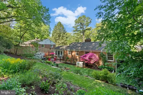 Exterior - 415 Hillmoor Dr, Silver Spring, MD 20901 photo 7 of 10