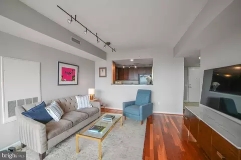 930 Wayne Ave #708, Silver Spring, MD 20910 photo 9