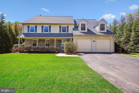7314 Oskaloosa Dr, Rockville, MD 20855