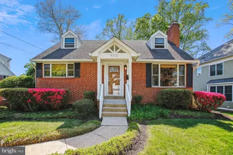 9310 Adelaide Dr, Bethesda, MD 20817