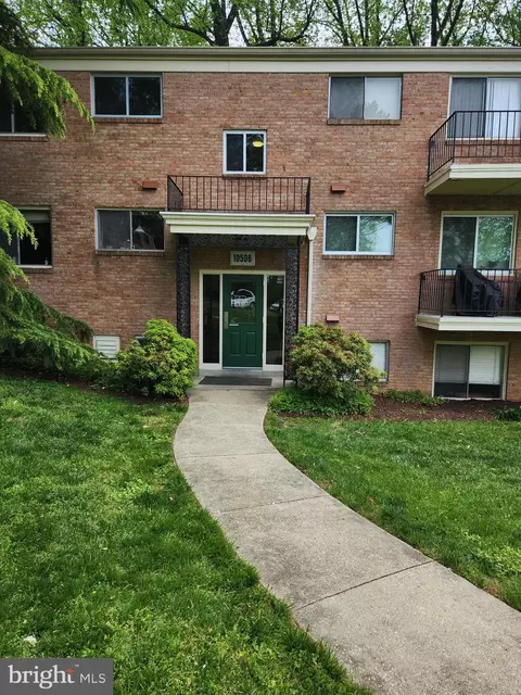 10506 Weymouth St #W-102, Bethesda, MD 20814