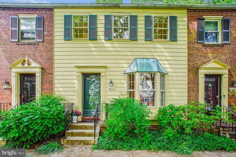 4838 Bradley Blvd #217, Chevy Chase, MD 20815