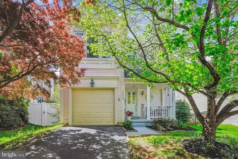 12942 Alderleaf Dr, Germantown, MD 20874