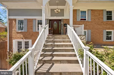 10710 Stoneyhill Dr, Silver Spring, MD 20901 photo 1